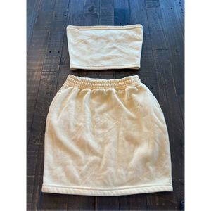Pretty Little Thing Womens Cropped Top And Mini Skirt Set Yellow Size Small